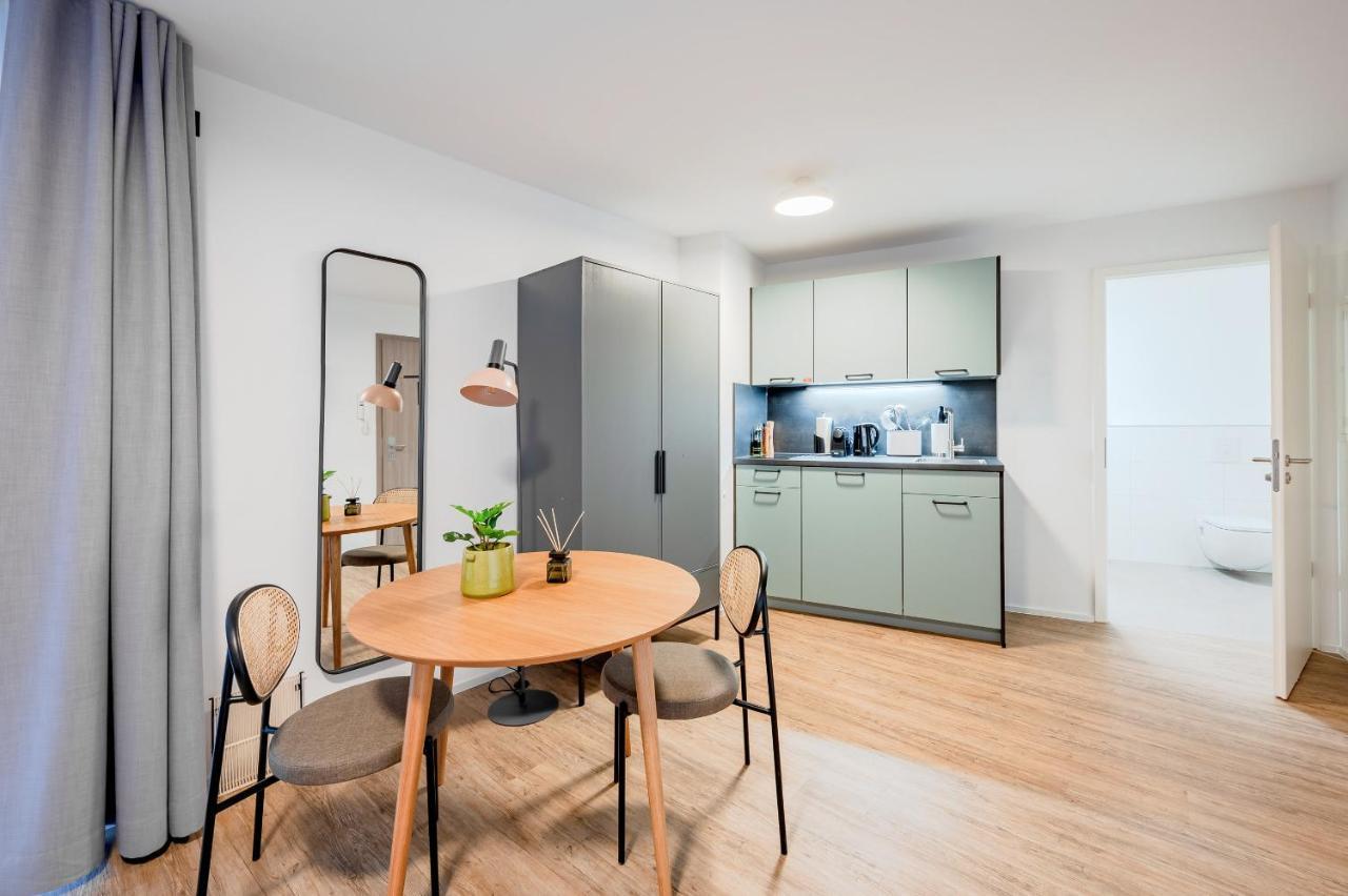 Limehome Metzingen Wilhelmstr Экстерьер фото